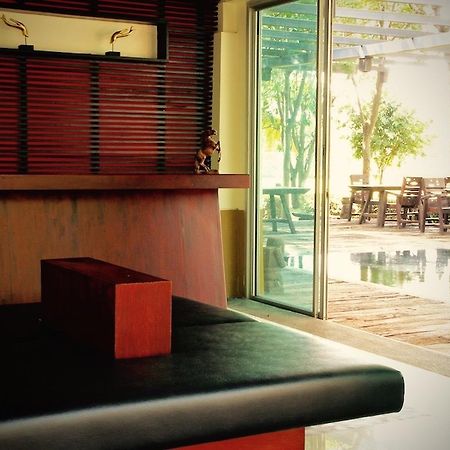 Singha Rubber Tree Hotel Ban Huai Maenam Noi Екстериор снимка