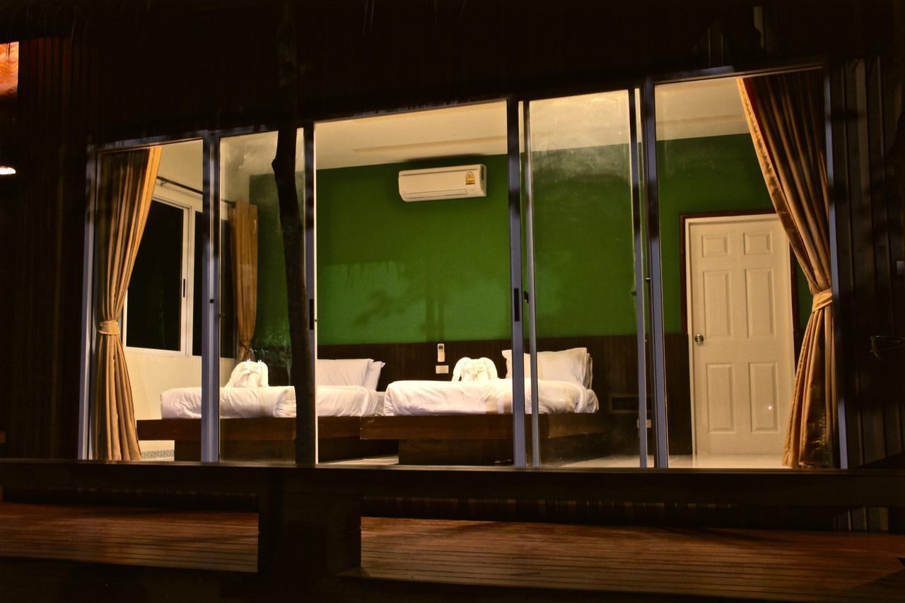 Singha Rubber Tree Hotel Ban Huai Maenam Noi Екстериор снимка
