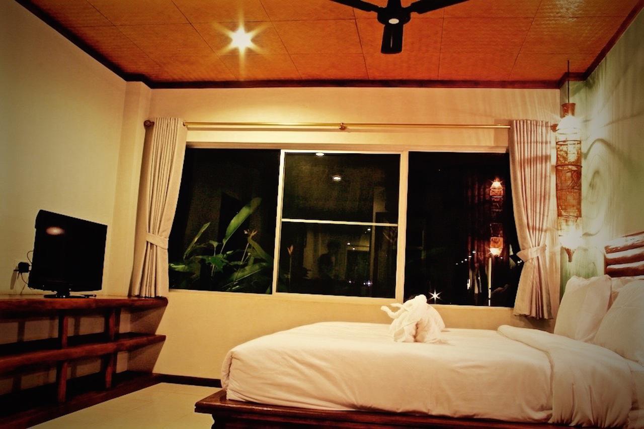 Singha Rubber Tree Hotel Ban Huai Maenam Noi Екстериор снимка