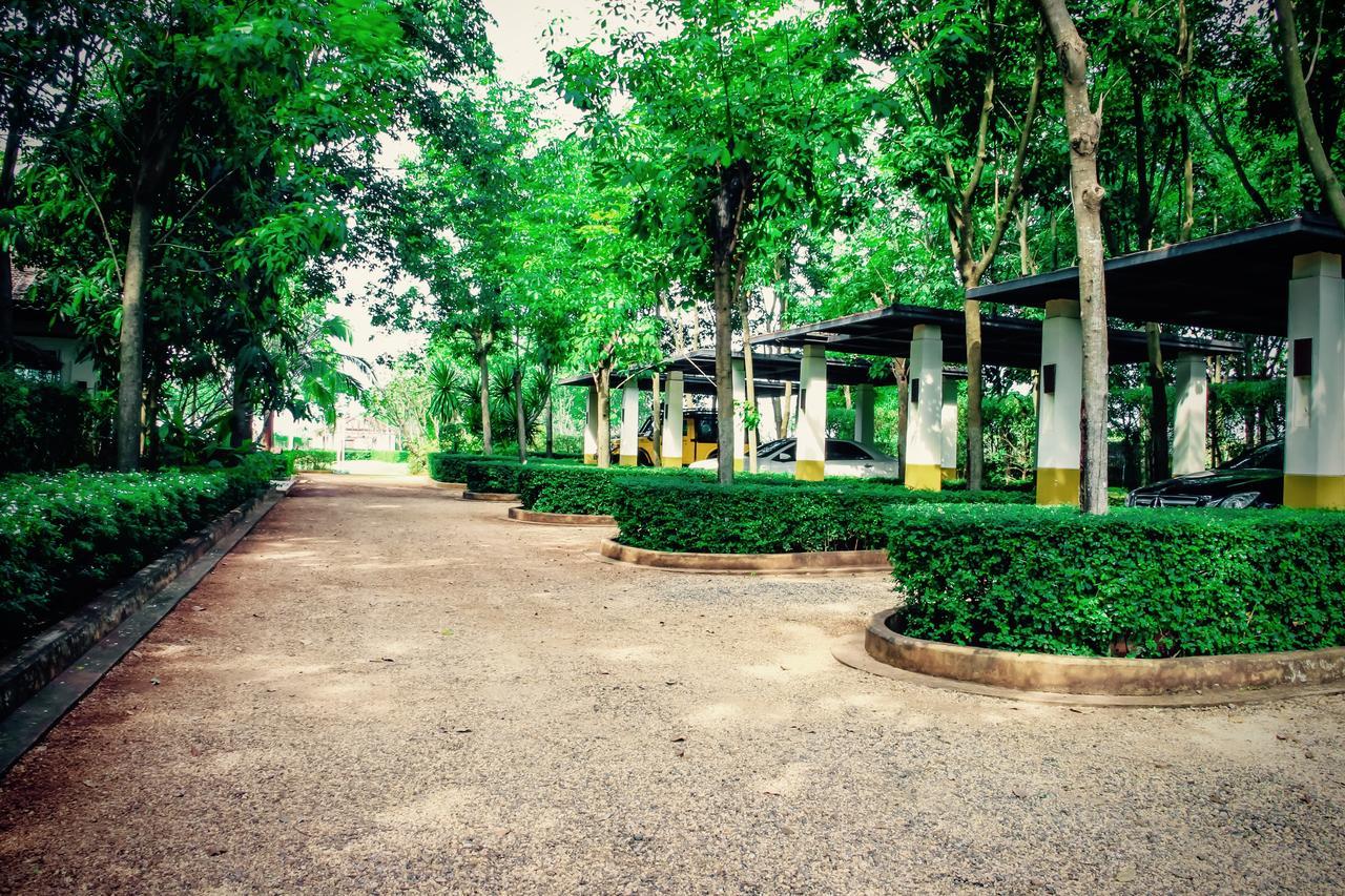Singha Rubber Tree Hotel Ban Huai Maenam Noi Екстериор снимка