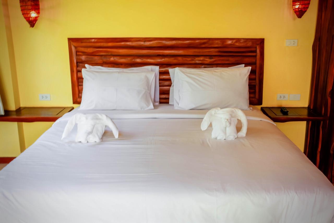 Singha Rubber Tree Hotel Ban Huai Maenam Noi Екстериор снимка