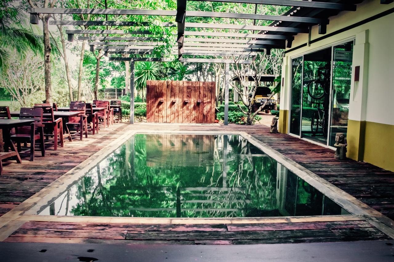 Singha Rubber Tree Hotel Ban Huai Maenam Noi Екстериор снимка