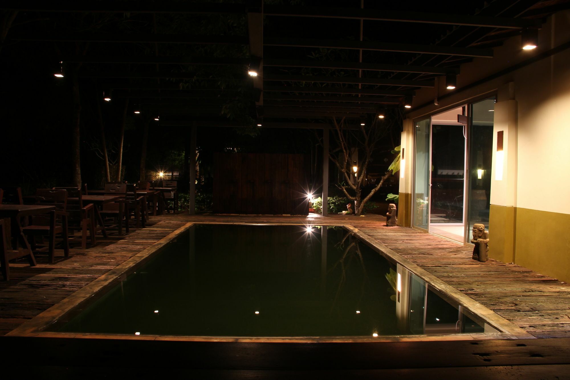 Singha Rubber Tree Hotel Ban Huai Maenam Noi Екстериор снимка