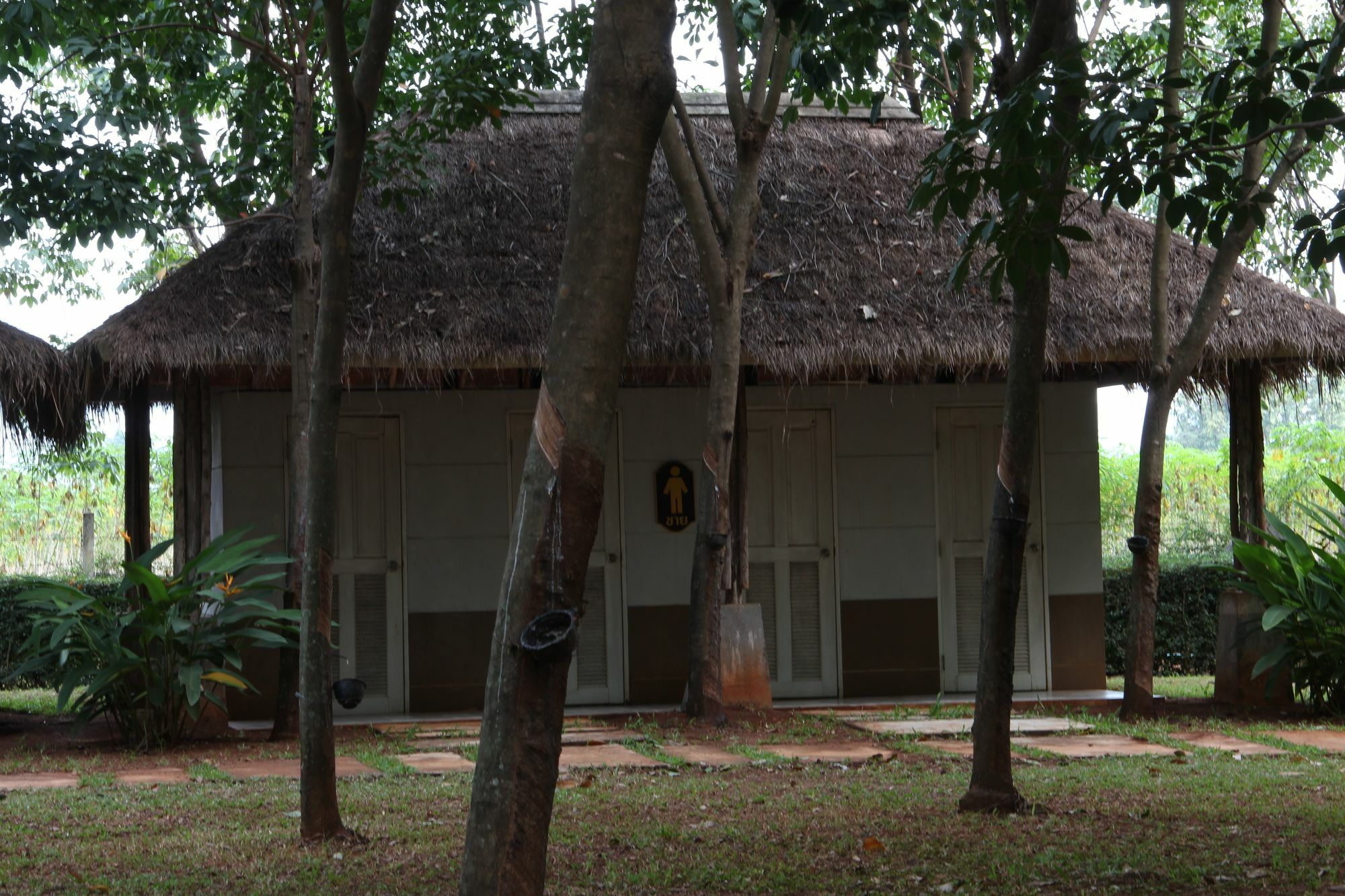 Singha Rubber Tree Hotel Ban Huai Maenam Noi Екстериор снимка