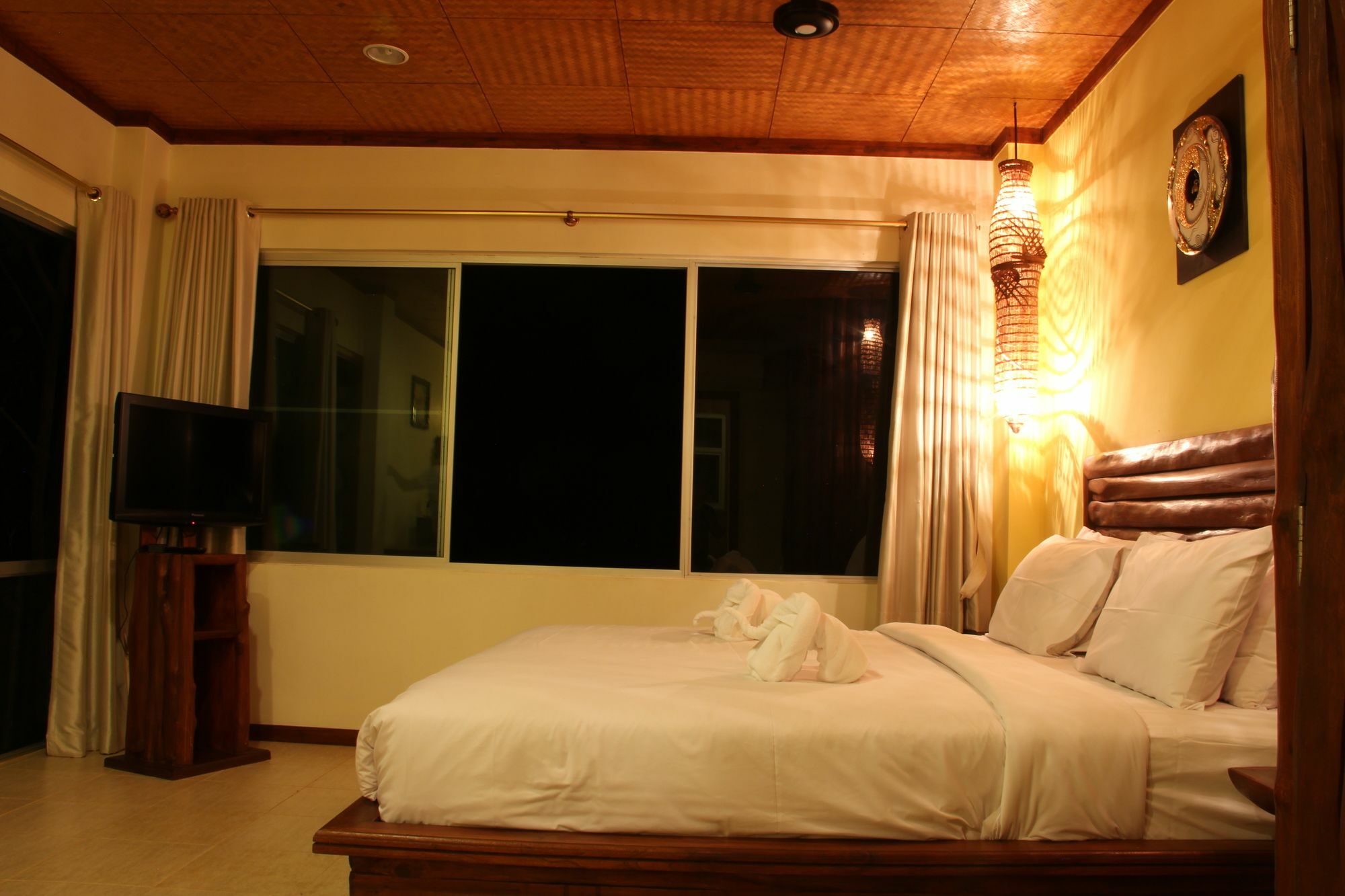 Singha Rubber Tree Hotel Ban Huai Maenam Noi Екстериор снимка